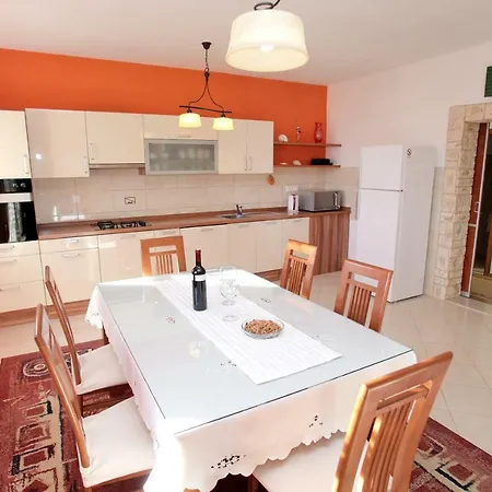 Tone Apartman Trogir
