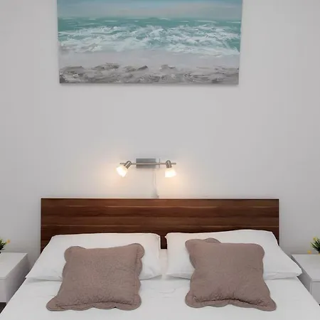 Tone Apartman